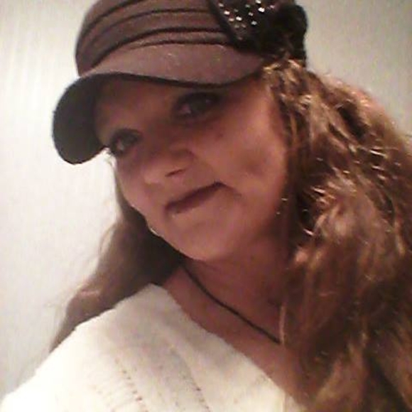 Meet your Posher, Krystal - Picture 1 of 1